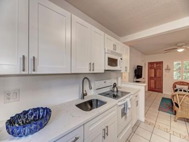 Holmes Beach Vacation Accommodation Remodeled Upscale